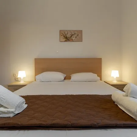 Evelina Traditional Cycladic Hill House ヴィラ