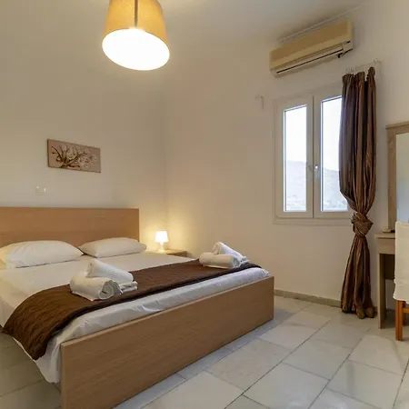 Evelina Traditional Cycladic Hill House * Naxos City